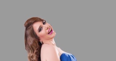 "ميرنا وليد" تتحدث عن الموضة: بعشق اللون الأزرق وبفضل المكياج الخفيف