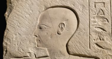 تماثيل مصر للبيع فى لندن.. سوثبى تعرض جدارية فرعونية بـ120 ألف جنيه إسترلينى