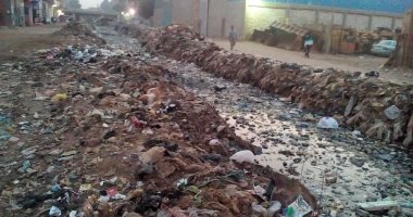 قارئ يرصد كارثة بيئية: مصرف مجارى مكشوف بمحيط مؤسسة الزكاة