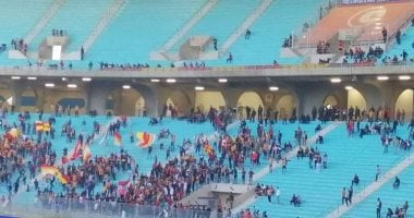 صور .. توافد جماهير الترجى على استاد رادس