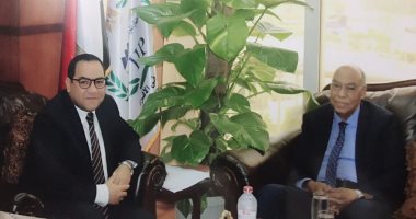 صور.. رئيس قضايا الدولة يلتقي رئيس الجهاز المركزى للتنظيم والإدارة