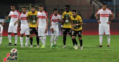 شاهد طرد لاعب الزمالك والإنتاج بعد اشتباكهما بالأيدى