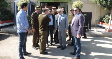 صور.. مدير أمن البحيرة يتفقد الأماكن الشرطية الهامة بمدينة دمنهور