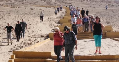 وفد أوروبى يزور معالم المنيا الأثرية والسياحية