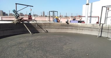 فيديو.. قبل افتتاح محطة صرف "سخا".. بيوت كفر الشيخ نورت من "روث المواشى" 