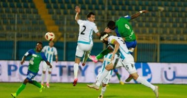 صور وفيديو.. على جبر يقود بيراميدز للتقدم على المقاصة فى الشوط الأول