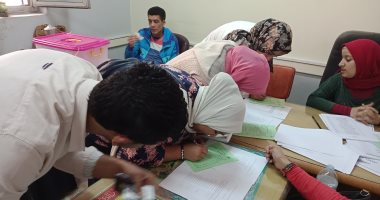 صور.. انطلاق جولة الإعادة بـ9 كليات بجامعة بنها فى انتخابات اتحاد الطلاب