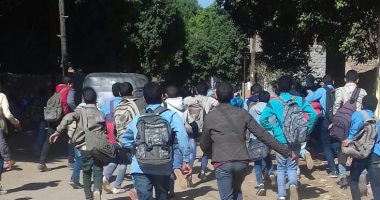 شكاوى جماعية من وجود قهوة أمام مدرسة فى عزبة اولاد محمد بهيج بأسيوط  