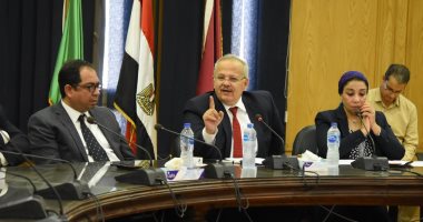 رئيس جامعة القاهرة: دربنا الأساتذة على منهج التفكير النقدى ولم نفاجئ الطلاب