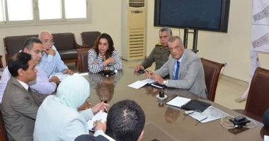 محافظ دمياط تستعرض الموقف التنفيذى لمدينة دمياط للأثاث