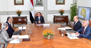 توجيهات مهمة فى اجتماع السيسي بمحافظ البنك المركزى: اتخاذ الإجراءات اللازمة لخفض الدين العام وزيادة الصادرات وتخفيض الواردات.. والاستفادة من انتخاب طارق عامر رئيساً لجمعية البنوك المركزية الإفريقية