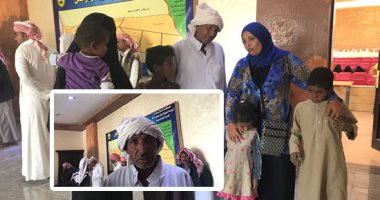 صور.. الحياة تعود على الورق بعد 20 عامًا.. حكاية توثيق شهادات ميلاد أبناء أسرة واحدة بسيناء.. أكبرهم 23 سنة.. الأب: أعطتهم دروس خصوصية "عشان يفكوا الخط".. و"القومى للسكان": نتابع إلحاقهم بالمدارس
