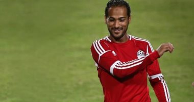 الشيخ والحاوى يقودان هجوم الأهلي والغزال يشارك مع الشباب فى مواجهتهما وديا