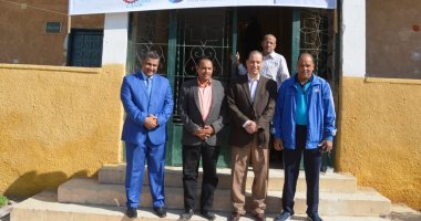 نائب محافظ أسوان يتفقد مبادرة مكافحة العمي بمركز شباب بدر 