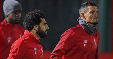 هل محمد صلاح السبب؟.. مدافع ليفربول يشن هجوما على "راموس"