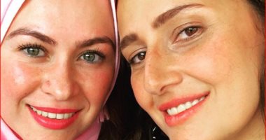 حلا شيحة: "احترم الحجاب وله مكانة خاصة فى قلبى.. والدين مش بس حجاب"