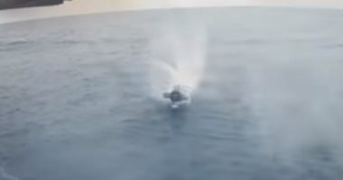 سفينة من البحرية الروسية تتجه إلى بحر آزوف