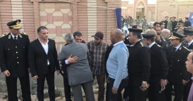 بدء مراسم عزاء الشهيد العميد ساطع النعمانى بمسجد الشرطة فى التجمع الخامس 