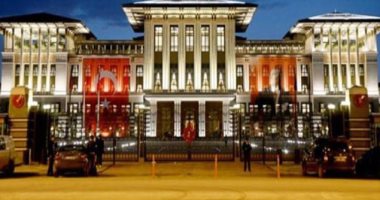 أردوغان يدعو الأتراك للتقشف وقصره يستهلك كهرباء تعادل 1300 شقة 