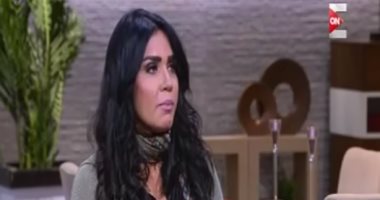 "كلام ستات" يفتح ملف مستحضرات التجميل الطبية.. ويؤكد أهميتها للحفاظ على البشرة.. ويعرض تقريراً عن رأى الفتيات فى الرجل "البيتوتى".. ويناقش مشكلات المرأة المعيلة مع نرمين أبو سالم.. ونصائح للفتيات قبل الارتباط