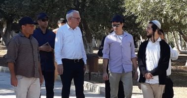وزير الزراعة الإسرائيلى يقتحم المسجد الأقصى وسط حراسة من قوات الاحتلال