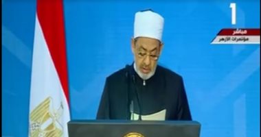 شيخ الأزهر يهنئ المسلمين بالمولد النبوى وينتقد صيحات التشكيك فى "السنة" 