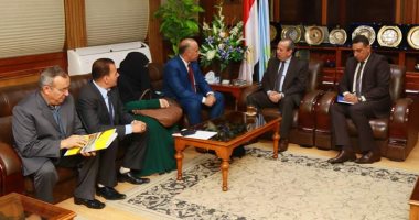 فيديو ..محافظ كفرالشيخ يناقش إنشاء أول منطقة لوجستية متكاملة على مساحة 20 فدان 