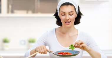 تعرف على الإرشادات الغذائية للحفاظ على الصحة العامة × 10 معلومات  