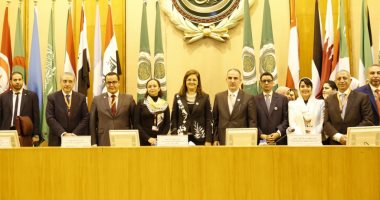 رئيس الأكاديمية العربية: ملتزمون بتطبيق معايير حديثة فى مجال البحث العلمى