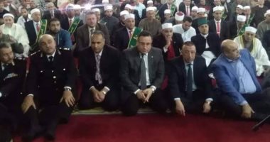 محافظ الإسكندرية ومدير الأمن بمسجد المرسى ابو العباس فى ليلة المولد النبوى