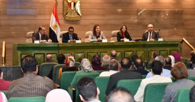صور ..وزيرة التخطيط تكرم فريق عمل مشروع "منظومة ميكنة تسجيل المواليد والوفيات" 