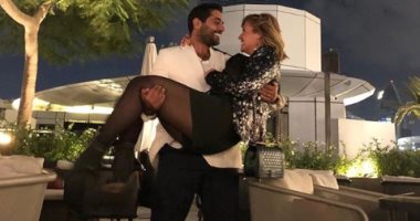 5 صور رومانسية جمعت هنا شيحة وأحمد فلوكس بعد زواجهما