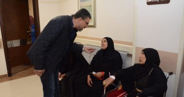 صور.. عمرو الليثى ورامى رضوان ومنى عبد الغنى وإعلاميين ومتبرعين يزورون مستشفى علاج الأورام بالأقصر