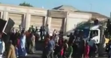صور.. أهالى سفاجا يحتفلون بالمولد النبوى ورئيس المدينة يزور المرضى