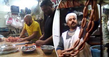 صور.. فى العاشر من رمضان المصرى والسورى أيد واحدة.. أبو شوقى وبكر جمعتهم الصداقة قبل أحداث سوريا والتقيا بعد 15 عاما ليصبحا ملوك السجق البلدى بالشرقية