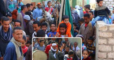 "ولد الهدى فالكائنات ضياء".. مسيرات حاشدة للطرق الصوفية بالمحافظات احتفالا بالمولد النبوى.. مسيرات بالرايات الخضراء والإبل والخيول.. 33 طريقة صوفية تحتفل بـ"دورة المولد" بشوارع أسوان.. صور