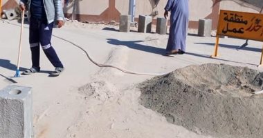 صور.. تواصل الاستعدادت فى قرية الروضة لإحياء ذكرى مجزرة المصلين