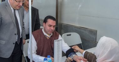 محافظ الإسكندرية يتفقد وحدات المسح المتنقلة لمبادرة 100مليون صحة