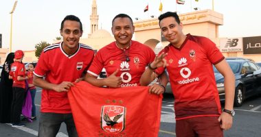شاهد.. جماهير الأهلى تغزو ملعب "زعبيل" قبل مباراة الوصل الإماراتي
