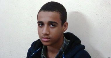 صور.. طالب بالإسماعيلية يخترع روبوت يقدم الطلبات للمنازل