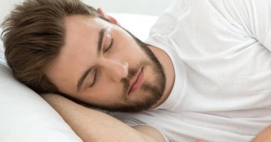 مش بس إحساس بالتعب.. النوم لساعات طويلة يزيد خطر التعرض للكسور