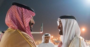 محمد بن زايد يستقبل ولى العهد السعودى فور وصوله الإمارات