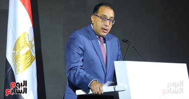 صور.. رئيس الوزراء يشارك فى احتفالية مرور 3 سنوات على برنامج تكافل وكرامة