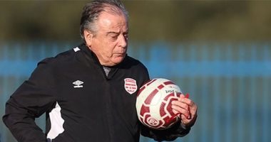 قاهر الأهلي فى 2007 معروض على المجلس الأحمر لخلافة كارتيرون