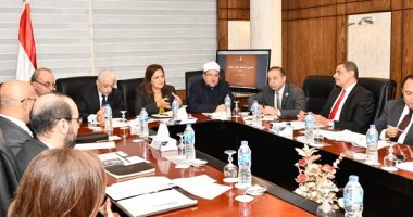 "التخطيط" تلتقى وزيرى التعليم والأوقاف بشأن إنشاء وقف خيرى لدعم التعليم