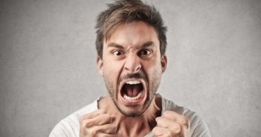 عند الإقلاع عن التدخين.. كيف تتخلص من التوتر والعصبية فى هذه المرحلة؟