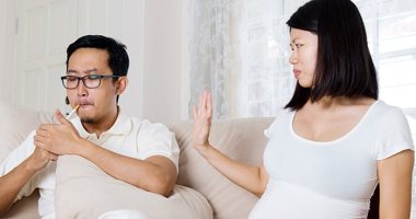 ما تدخنش جنب مراتك الحامل.. اعرف مخاطر التدخين السلبى على الأم والجنين