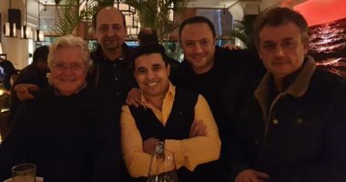 مناسبة تجمع خالد الغندور ونادر السيد بالفنان حسين فهمى.. شاهد الصورة