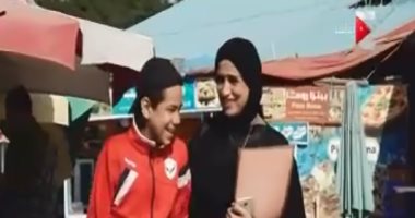 "كل يوم" يعرض تقريراً لطفل بساق واحدة يحقق 18 بطولة فى السباحة