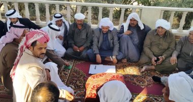 صور.. المساعى الأمنية تنهى خلافات الصعايدة وعرب الملاعبة بالإسماعيلية 
